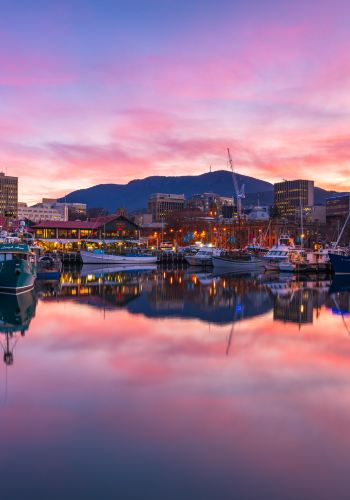 6D5N • Australia + Tasmania + Hobart + Bruny Island + Port Arthur Historic Site + Wineglass Bay + Cradle Mountain + Launceston with Aurora Experience