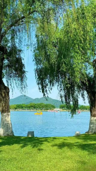 6D5N • Nanjing, Wuxi, Suzhou, Wuzhen, and Hangzhou 6-day tour
