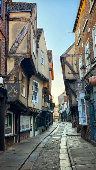 13D12N • United Kingdom + London + York + Edinburgh + Manchester + Windermere