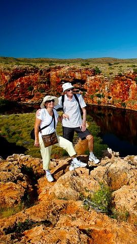 7D6N • 7-Day Exmouth Explorer via Pinnacles Monkey Mia Ningaloo Reef returning to Perth