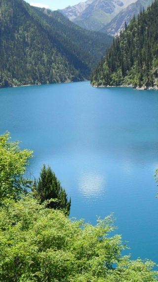 4D3N • Jiuzhaigou+Huanglong+Panda+Sanxingdui | Guided Tour | Photo Shoot&Afternoon Tea&Yak Pot | Stay at a 4-diamond hotel