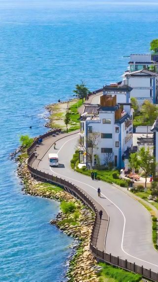 7D6N • Lijiang, Dali, Shangri-La & Lugu Lake: A Classic Yunnan Journey with Ancient Towns, Erhai Lake Sunsets, Tibetan Culture and Mosuo Lake Experiences