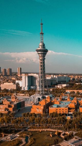 7D6N • Search for the golden autumn poplar forest in southern Xinjiang Ancient City Special Lecture Afternoon Tea: 11 Courses Through the Secret Path of Linglong Ancient Road  Tajik Ethnic Custom Exploration