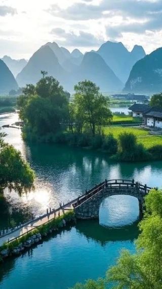 4D3N • Guilin + Yangshuo: Li River 3-star cruise & Yulong River bamboo rafting & Silver Cave exploration
