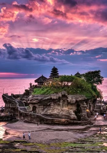 5D4N • Customize your trip: Indonesia Bali + Private Pool Villa + OMMA Waterfall Club + Laguna Resort + Traditional Costume Experience + Batik Workshop + Spa Massage