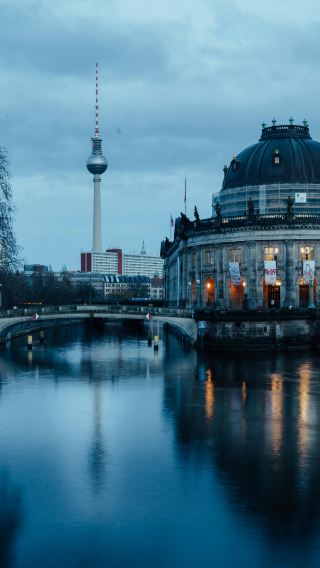 7D6N • Germany