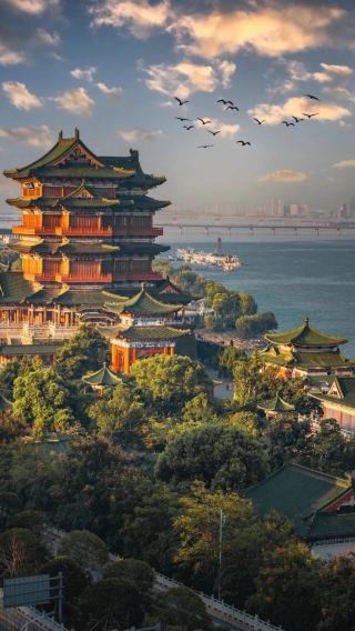 6D5N • Chase the Immortals Across Jiangxi: 6-Day Private Tour — Nanchang, Gexian Village, Wangxian Valley, Wuyuan, Lushan & Jiujiang, from Taoist Cliff Villages to Misty UNESCO Peaks