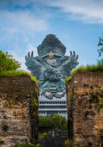 8D7N • Customize your trip: Indonesia + Ubud + Bali + Lovina Beach + Dolphin watching at lovina