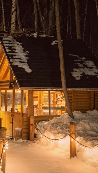 6D5N • Hokkaido grand tour: Noboribetsu Hot Springs, Lake Toya, Otaru Canals, Sapporo & Furano countryside
