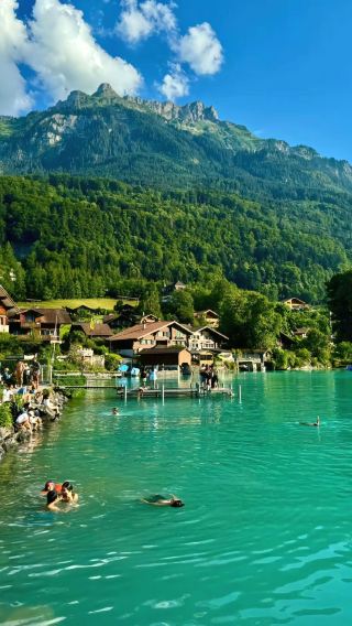 8D7N • France + Switzerland + Italy & In-depth Tour +Including various taxes and fees worth 200 Euros & Jungfrau + Cinque Terre Sightseeing Train + Siena + Val d'Orcia