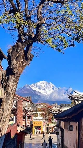 11天10晚 • 滇西北神山秘境之旅｜ 昆明＋大理＋麗江＋香格里拉＋沙溪＋巴拉格宗＋梅里雪山國家公園 ＋印象麗江 ：非遺紮染唐卡體驗 ＆ 贈藏王土司宴