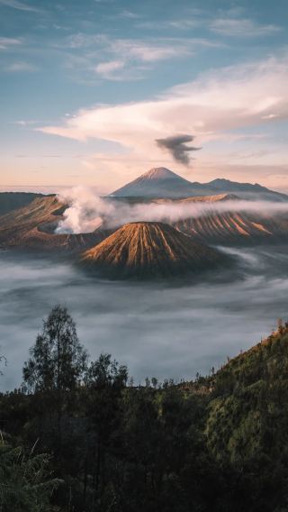 6天5晚 • 印尼峇里島+泗水 + 前往布羅莫火山，越野車火山日出+INS網紅Dtukad鞦韆+森林瀑布+烏布皇宮