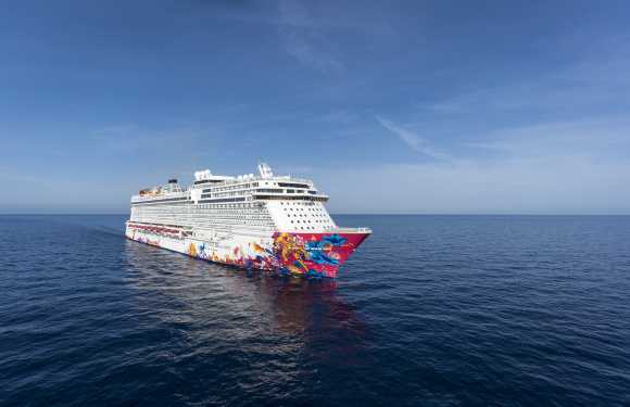 Genting Dream cruise - Dream Cruises