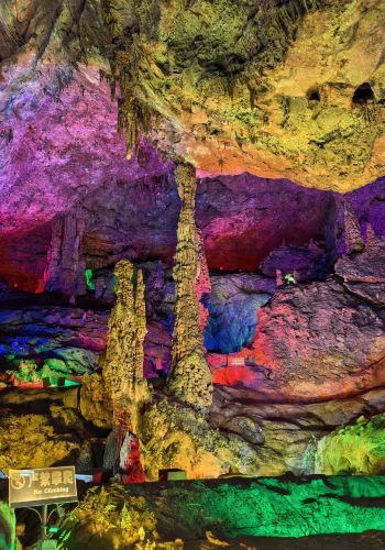 8D7N • Special price for Sun & Sat:  Guangzhou & Guilin Combo Tour: Tips Included,  Dongli Village Intangible Heritage, 20-Yuan Note View, Zhaoqing Seven Star Crags & Lipu Tiangong Rock Cave