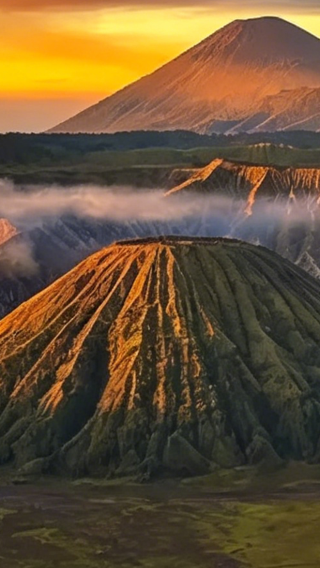 2D1N • Sewu Waterfall hike + Mount Bromo sunrise         