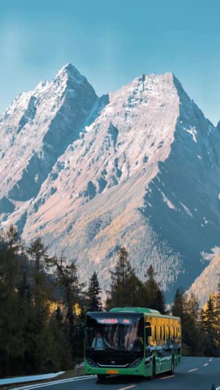 3天2晚 • 高原雪山初體驗·贈送藏服旅拍｜四姑娘山·墨石公園·網紅雪山觀景臺