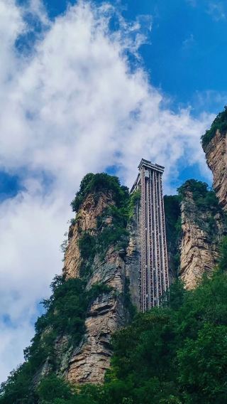 6天5晚 • 張家界森林公園＋天門山＋芙蓉鎮＋鳳凰古城六日遊