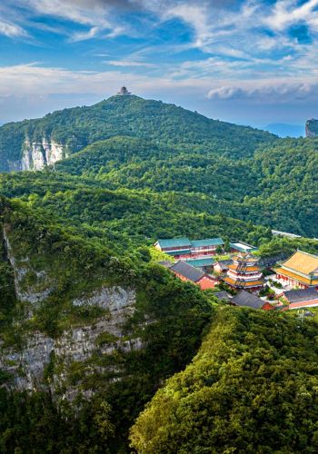 5日4晚 • 張家界國家森林公園 ＋ 張家界大峽谷玻璃橋 ＋ 天門山國家森林公園 ＋ 凤凰古鎮