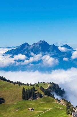 2D1N • 2-Day Alps Tour from Zurich: Mt Pilatus and Mt Titlis