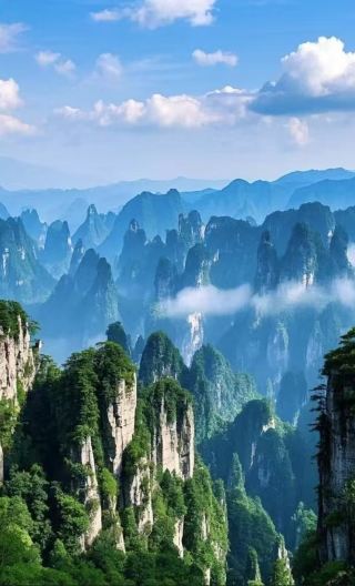 5D4N • Zhangjiajie & Fenghuang: Avatar Mountains + Tianmen Mountain + Grand Canyon Glass Bridge + Miao Costume Experience