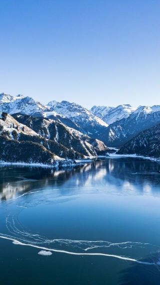 10D9N • Winter tour of Northern Xinjiang—snow party at sunset & Hemu bonfire—stay in Hemu wooden cabins & near Sayram Lake Scenic Area—Turpan Fire Land: optional skiing—no shopping, tips included
