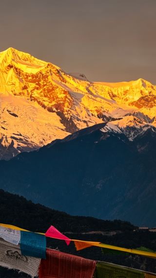 5D4N • Shangri-La + Meili Snow Mountain National Park: Golden Sunrise, Songzanlin Monastery, Jinsha River Big Turn, Napahai Lake, Dukezong Tangka Painting, Potatso National Park & White Water Terrace