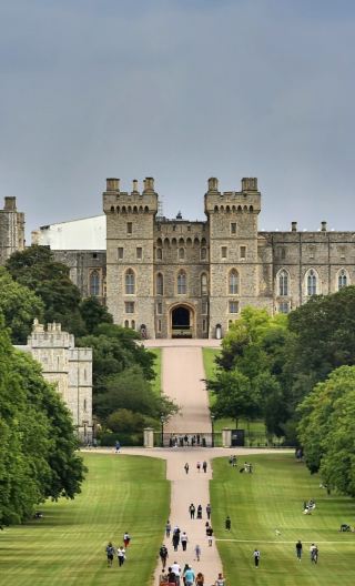 3D2N • United Kingdom + Bath + Cotswolds AONB + Stonehenge + Oxford + Windsor