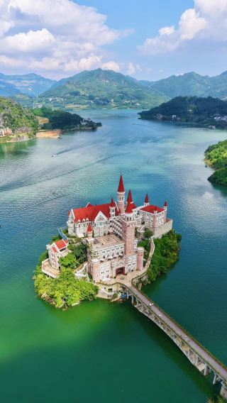 7D6N • Guiyang + Huangguoshu Waterfall + Wanfenglin Scenic Area + Libo + Xijiang Qianhu Miao Village