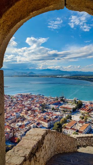 7D6N • Encounter two sides of Greece - immerse yourself in Peloponnese ancient heritage, then escape to stunning Aegean views in Santorini