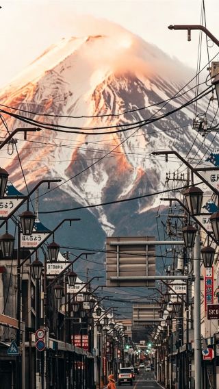 6天5晚 • 東京·富士山·箱根 親子｜入住東京迪士尼周邊飯店-富士山溫泉飯店｜富士山魔法之丘牧場互動體驗＋忍者水陸巴士｜全程專車服務