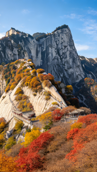 11D10N • China + Shaanxi + Gansu + Xinjiang + Emperor Qinshihuang's Mausoleum Site Museum "Terracotta Warriors" + Mount Hua + Xi'an City Wall + Zhangye Colorful Danxia Scenic Spot + Mingsha Mountain And Crescent Spring + Mogao Grottoes