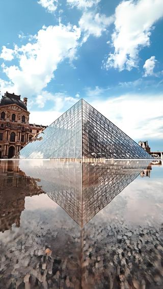 3D2N • Paris, France+In-depth Guided Museum Tour • In-depth visits to the Louvre and Palace of Versailles + Seine River cruise experience