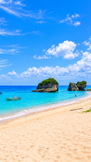 6D5N • Naha + Okinawa Churaumi Aquarium + Kouri Island + Cape Manzamo + American Village + Cape Zanpa + Southeast Botanical Gardens + Cape Chinen Park + Mibaru Beach + Gyokusendo Cave + Itoman fishing cooperative Fish Center