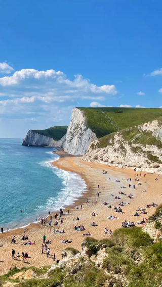 4D3N • United Kingdom + Seven Sisters Cliffs + Brighton + Southampton + Lulworth Cove + Bath + Stonehenge