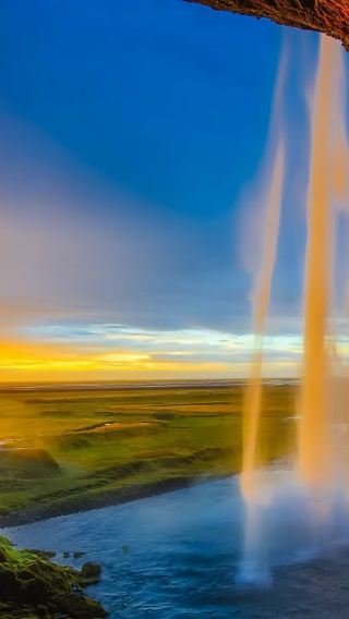 8D7N • Customize your trip: Norway + Iceland: Reykjavik Whale Watching Cruise + Akershus Fortress + Diamond Beach + Fjaðrárgljúfur Canyon + Seljalandsfoss