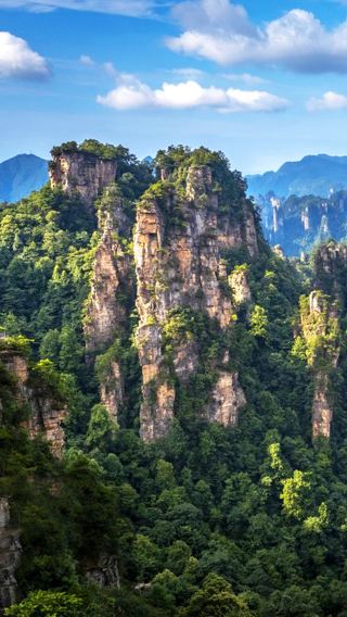 8D7N • Changsha + Zhangjiajie National Forest Park + Tianmen Mountain National Forest Park + Furong Town + Fenghuang Ancient Town.