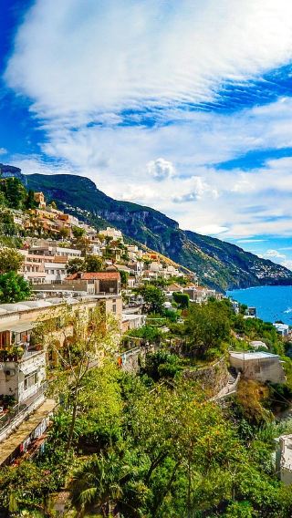 5D4N • Italy