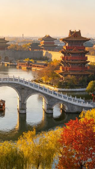4D3N • 15-person group: Zhengzhou + Kaifeng + Millennium City Park + Shaolin Temple + Longmen Grottoes: 4-diamond accommodation & excellent tour guide commentary