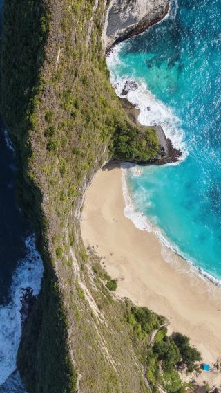 6日5晚 • 點擊自定行程｜印度尼西亞峇里島＋佩妮達島＋烏布＋羅威納追海豚＋網紅Alas鞦韆＋特色浮潛＋金巴蘭海灘日落＋巴圖爾火山