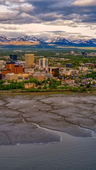 7D6N • Anchorage to Fairbanks with Matanuska Glacier, Aurora Winter Train & North Pole