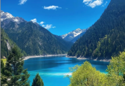6D5N · Group Tours · Jiuzhaigou National Park + Siguniang Mountain Scenic Area - Glacier + Sanxingdui Museum · 7-person small group tour (1 empty seat for comfort, attraction tickets included), complimentary Sanxingdui guided tour, Jiuzhaigou photo shoot, and round-trip high-speed rail tickets.