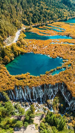 7D6N • Hilton-grade Stays & 4 UNESCO Heritage Sites · Guaranteed Jiuzhaigou Entry & Bullet-Train Tickets: Sanxingdui & Pandas - Jiuzhaigou & Huanglong - Leshan & Mount Emei