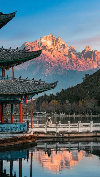 8D7N • The best of Yunnan & premium small group of 8 for international travelers with an English-speaking guide: Erhai Lake, Lijiang, Yulong Snow Mountain & Shangri-La
