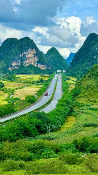 3D2N • Nanning, Guangxi + Detian Cross-Border Waterfall Scenic Area + Mingshi Countryside + Tongling Grand Canyon