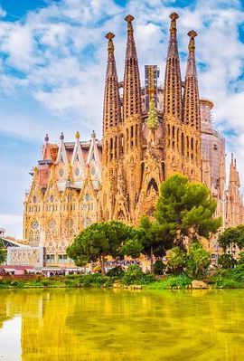 7D6N • 7 day guided tour in Seville, Granada and Barcelona from Madrid