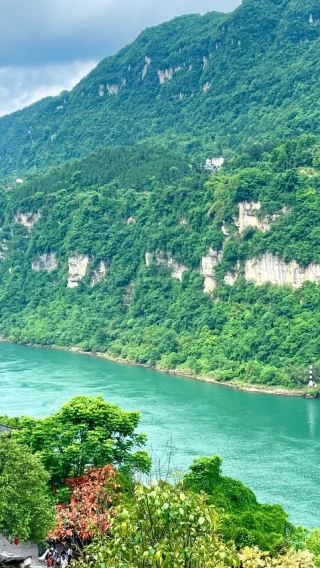 4日3晚 • 三峽大瀑布 · 三峽人家 · 清江畫廊 · 交運兩壩一峽遊船