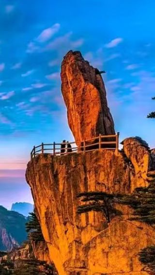 8D7N • Imperial Beijing & Huangshan Highlights: Shanghai & Hongcun Private Journey