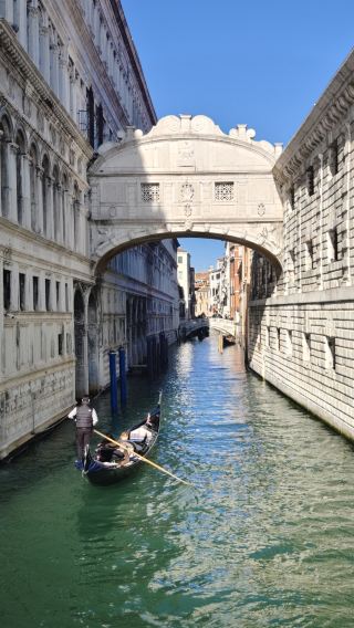 5D4N • France + Switzerland + Italy