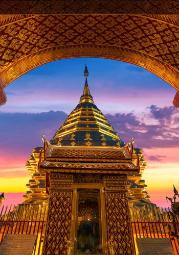 4D3N • Bangkok - Admire the golden splendor of Bangkok's palaces, savor bustling street flavors, and experience the city's timeless charm on a 4-day, 3-night journey