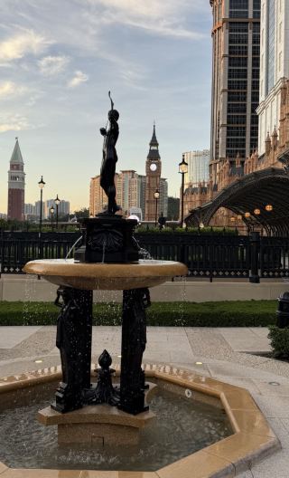 5D4N • Macau Pure Fun Small Group Tour: Ruins of St. Paul's + Travessa da Paixao + Rua do Cunha + The Venetian